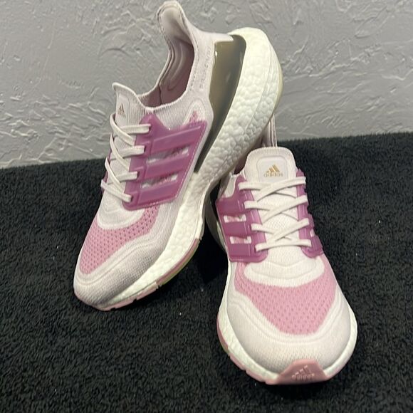 🔥 ADIDAS  UltraBoost 21 Ice Purple Women's Athletic Shoes Size 7 - EXCELLENT - Picture 9 of 15